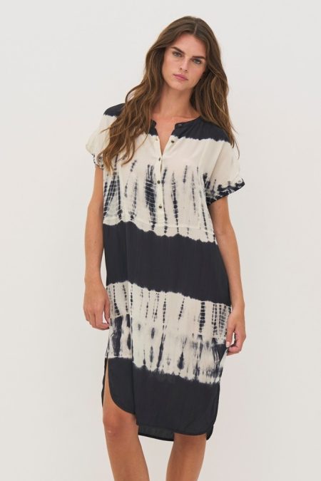 880926000000 NÜ Kjole hos NINNA i Næstved og Ringsted